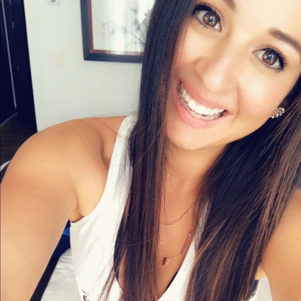 Meet your Posher, Vivianne